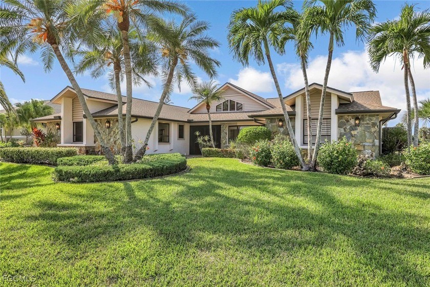 Reimagined, Gorgeous, 3 Bedroom, Plus Private Den, Home has - Beach Home for sale in Fort Myers, Florida on Beachhouse.com