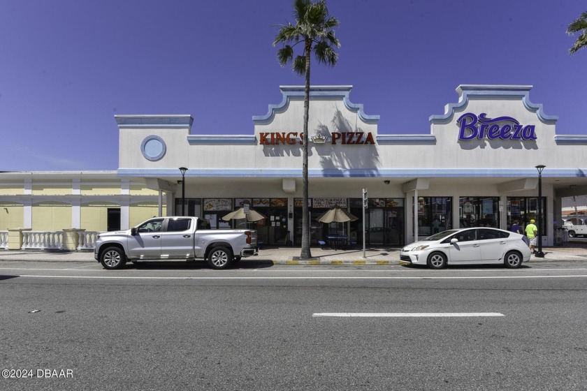 Premier Business Opportunity: Turnkey Pizza Restaurant in - Beach Commercial for sale in Daytona Beach, Florida on Beachhouse.com