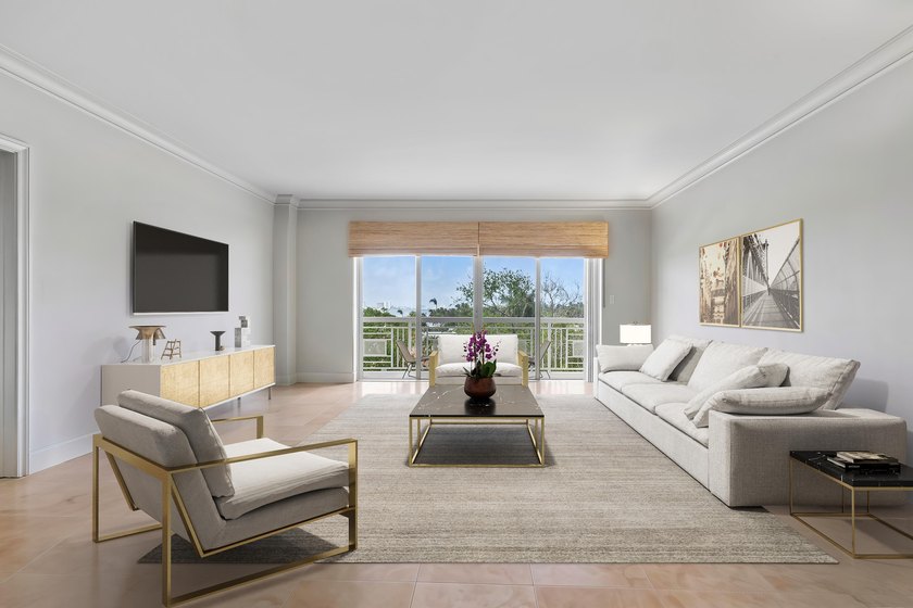 Bright and inviting 2BR/2BA residence in the coveted Lake Towers - Beach Condo for sale in Palm Beach, Florida on Beachhouse.com