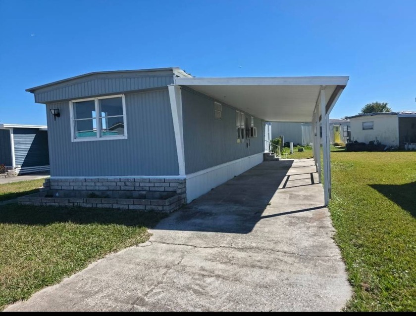 Simple, cozy and affordable living. All newly updated mobile - Beach Home for sale in Ruskin, Florida on Beachhouse.com