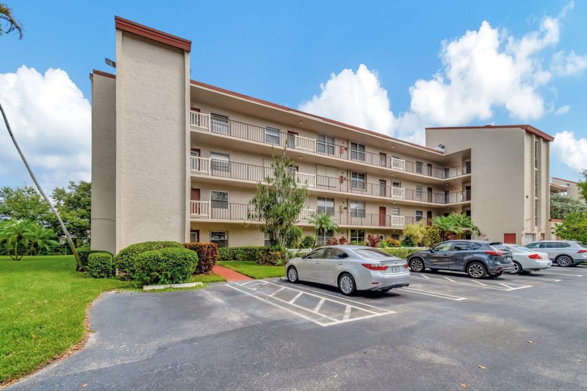 Welcome to this inviting 1 bed/2 bath condo in the heart of - Beach Condo for sale in Delray Beach, Florida on Beachhouse.com