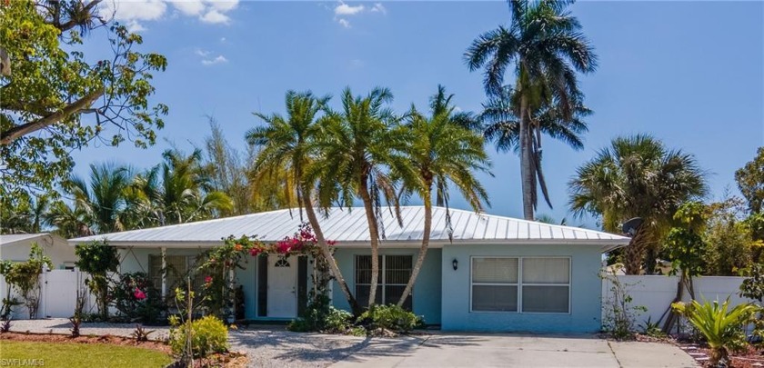 Explore this amazing opportunity to own a piece of paradise in - Beach Home for sale in Naples, Florida on Beachhouse.com