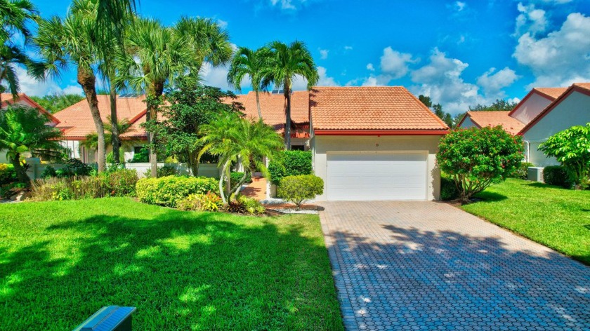 This 3BR Convertible, 2.5 bath Villa is located in the very - Beach Home for sale in Boynton Beach, Florida on Beachhouse.com