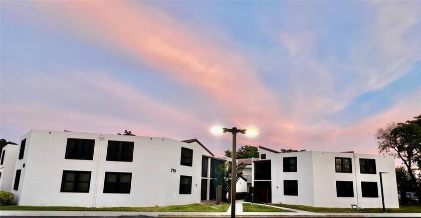212 Lake Pointe Dr 313 - Beach Condo for sale in Oakland Park, Florida on Beachhouse.com