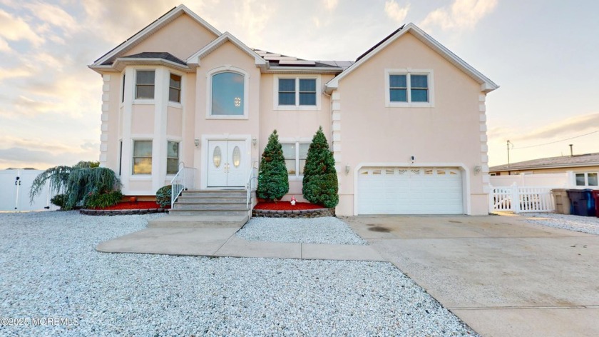 Welcome to this Stunning Water Front Paradise. This 2662SF home - Beach Home for sale in Bayville, New Jersey on Beachhouse.com