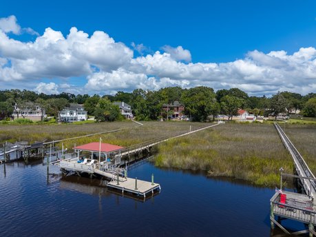 Embrace the beauty of riverfront living on the historic Ashley - Beach Home for sale in Charleston, South Carolina on Beachhouse.com