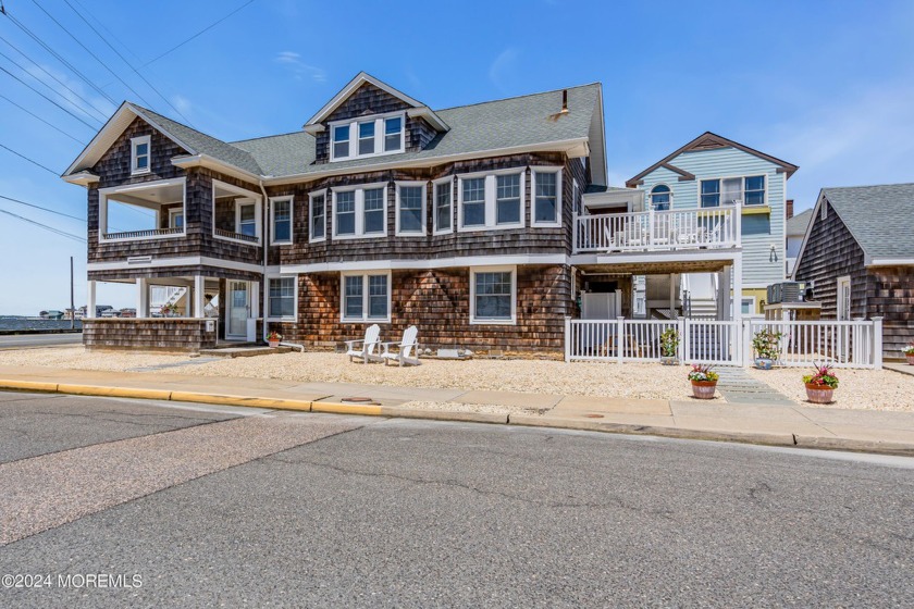 Stunning Waterfront Classic Colonial! This very rare - Beach Home for sale in Seaside Park, New Jersey on Beachhouse.com