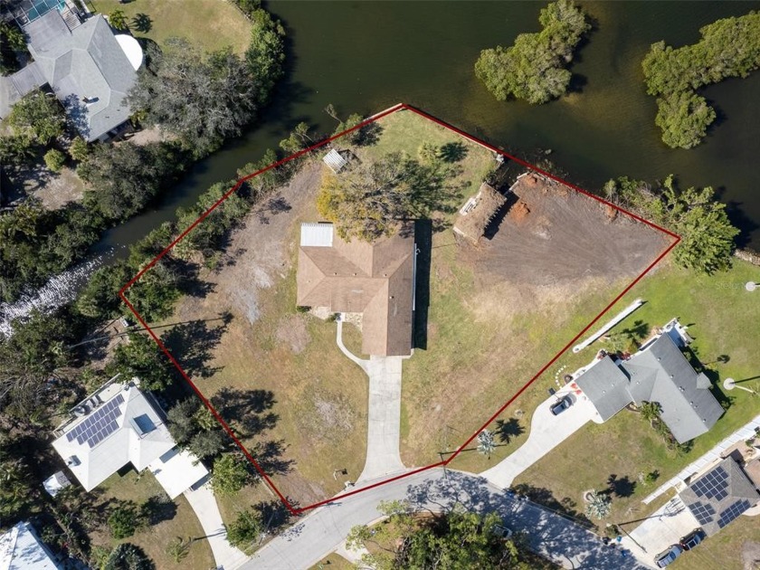 One of a kind unique property with 400 ft of Water Frontage - Beach Home for sale in Nokomis, Florida on Beachhouse.com