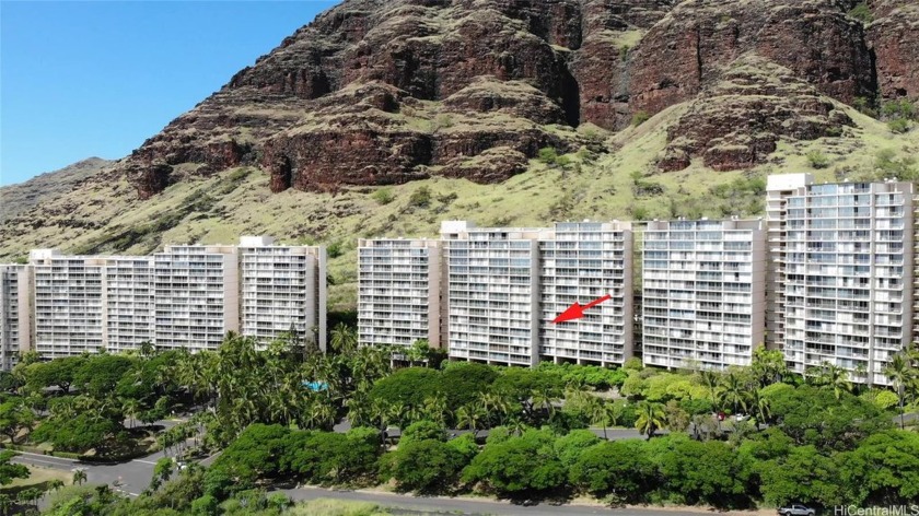 Makaha Valley Towers furnished studio! Sixth floor with a - Beach Condo for sale in Waianae, Hawaii on Beachhouse.com