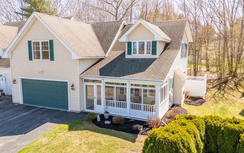 Welcome to 22 Spring Pond Estates, part of one of York Maine's - Beach Condo for sale in York, Maine on Beachhouse.com