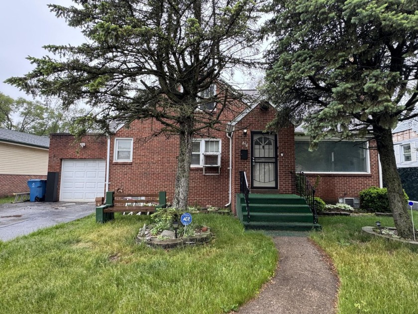 Location says it all! Welcome to this 5 bedroom, 3 bathroom home - Beach Home for sale in Gary, Indiana on Beachhouse.com