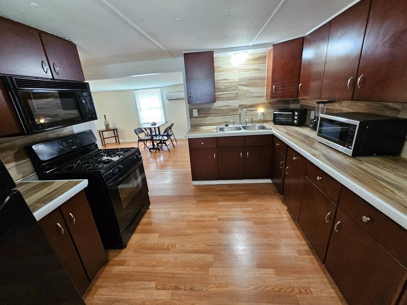 Charming 2 Bedroom, 2 Bath Move-In Ready Home! Beautifully - Beach Home for sale in St. Petersburg, Florida on Beachhouse.com