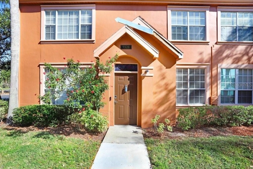 Welcome to Lake Chase, a lovely GATED, WATERFRONT community in - Beach Condo for sale in Tampa, Florida on Beachhouse.com