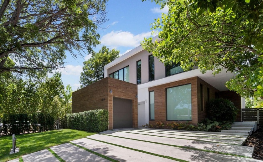 Experience contemporary elegance at its finest in this - Beach Home for sale in Miami Beach, Florida on Beachhouse.com