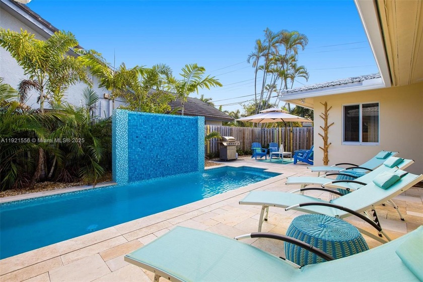 This beautifully updated 3-bedroom, 2-bath home sits on an - Beach Home for sale in Lauderdale By The Sea, Florida on Beachhouse.com