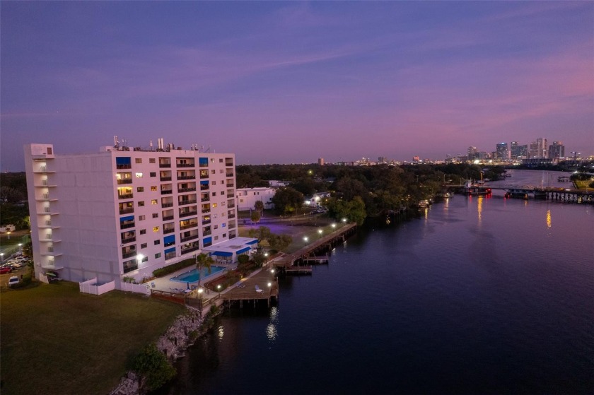 Under contract-accepting backup offerspletely renovated - Beach Condo for sale in Tampa, Florida on Beachhouse.com