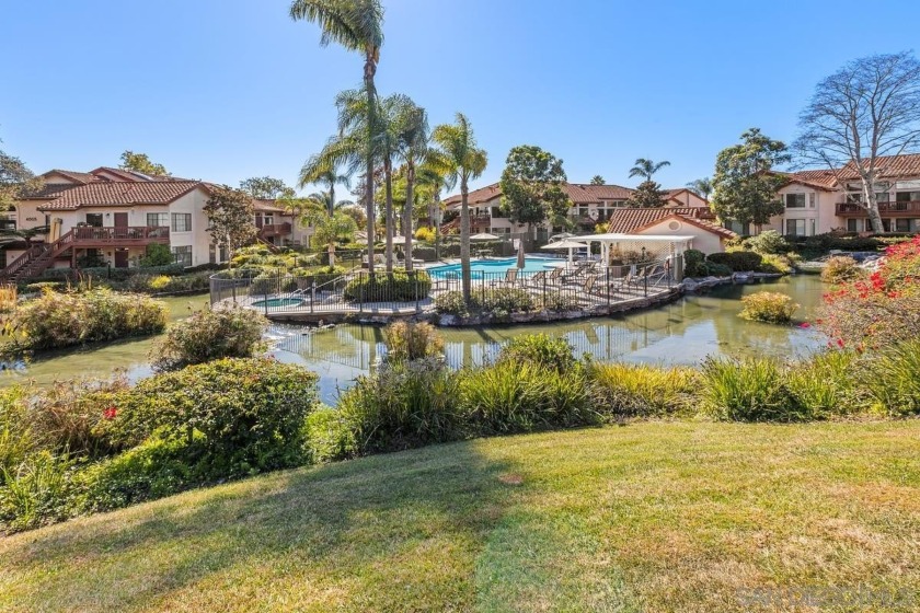 Gorgeous ground floor property in beautiful Arbor Lake in Carmel - Beach Home for sale in San Diego, California on Beachhouse.com