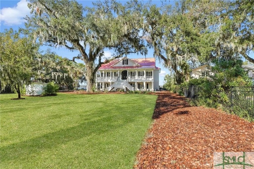 This stunning luxury waterfront estate offers the ultimate in - Beach Home for sale in Savannah, Georgia on Beachhouse.com