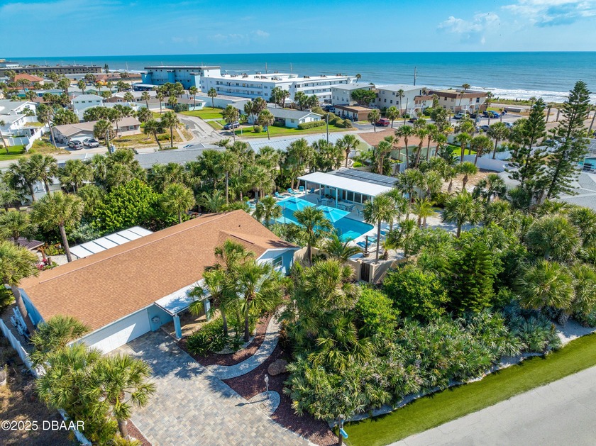 This half acre exquisite three-bedroom, three-bath home is a - Beach Home for sale in Ormond Beach, Florida on Beachhouse.com
