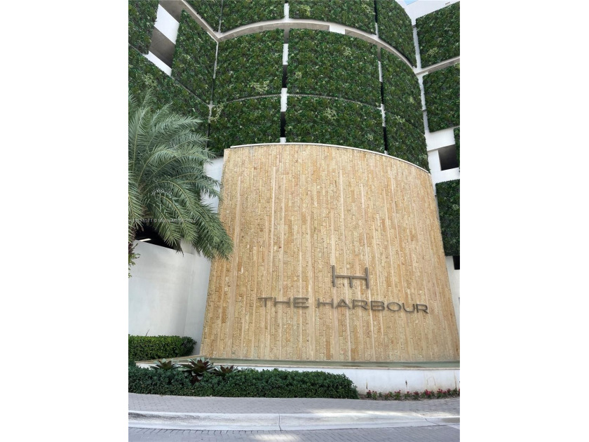 Luxury apartment with 3 Bed/3 Bathrooms, with the most - Beach Condo for sale in North Miami Beach, Florida on Beachhouse.com