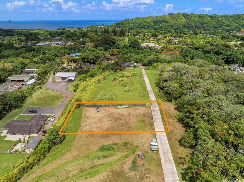 This expansive lot in Waihee spans over 17,000 square feet of - Beach Lot for sale in Kaneohe, Hawaii on Beachhouse.com