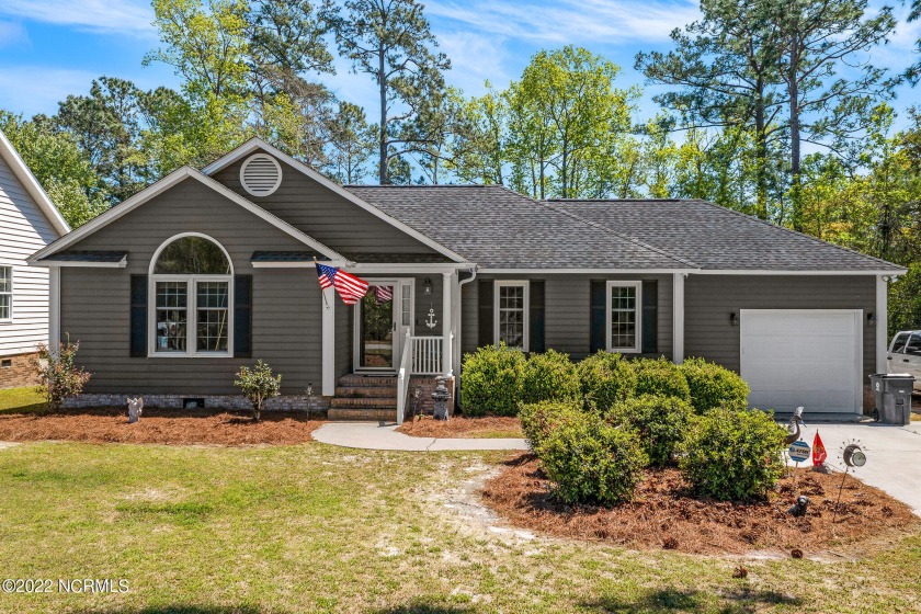 Located in the highly desirable community Riverside, this 3 - Beach Home for sale in Supply, North Carolina on Beachhouse.com