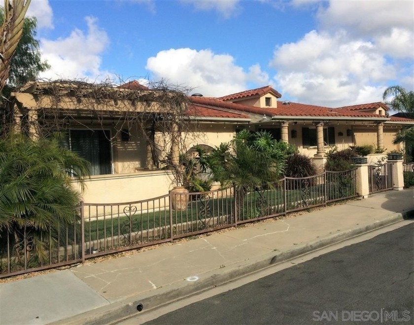 Fantastic Easterly views to the mountains and beyond. 5 bedrooms - Beach Home for sale in La Jolla, California on Beachhouse.com