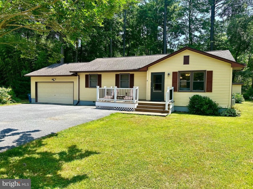 Welcome  Home! This beautifully-maintained rancher features 3 - Beach Home for sale in Ocean Pines, Maryland on Beachhouse.com