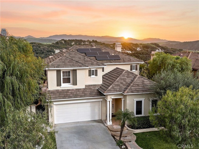 Set within the heart of Talega, 18 Via Belleza offers a calm - Beach Home for sale in San Clemente, California on Beachhouse.com