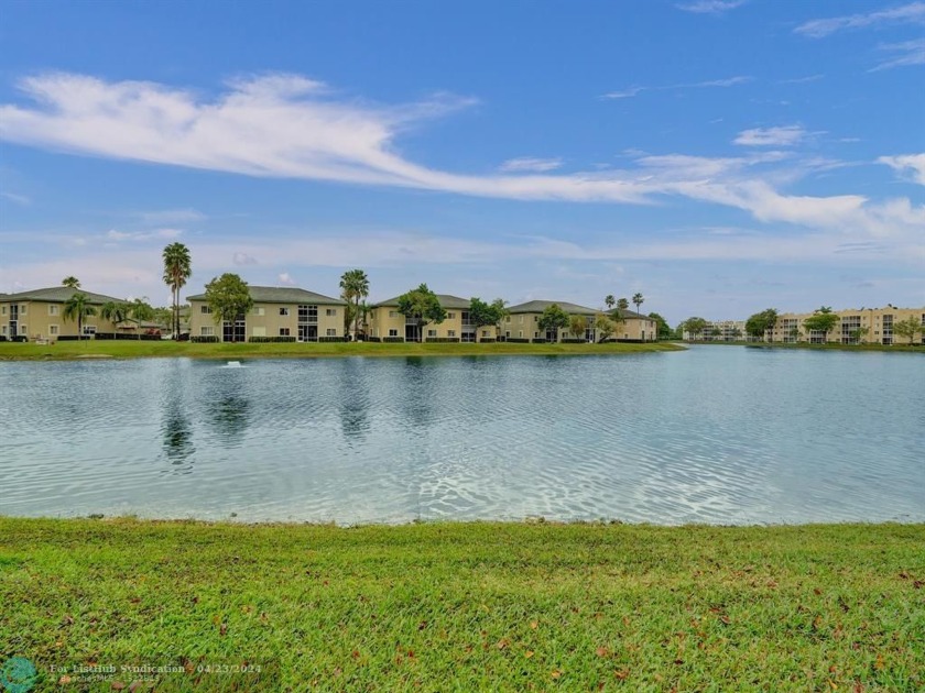 VIRTUAL TOUR AVAILABLE***  Fantastic view of Wide Lake, updated - Beach Condo for sale in Tamarac, Florida on Beachhouse.com
