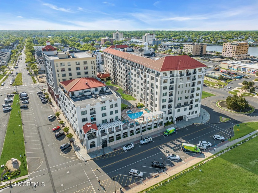 At just over 2,250sq/ft, this condominium in Asbury Park offers - Beach Condo for sale in Asbury Park, New Jersey on Beachhouse.com