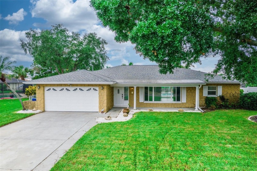 This stunning 4-bedroom, 2-bathroom pool home boasts 1,930 sq - Beach Home for sale in Apollo Beach, Florida on Beachhouse.com