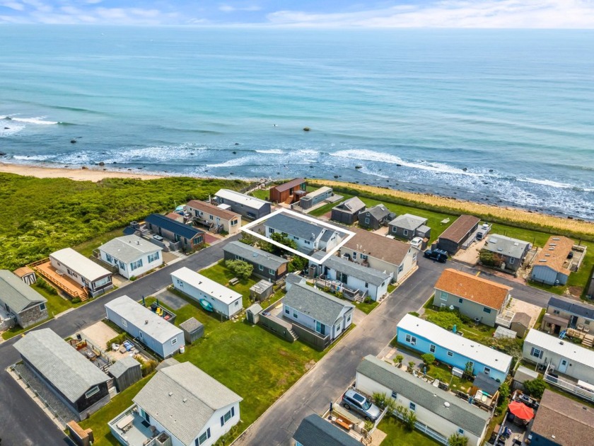Enjoy beautiful views of the ocean from this ideal condominium - Beach Condo for sale in Montauk, New York on Beachhouse.com