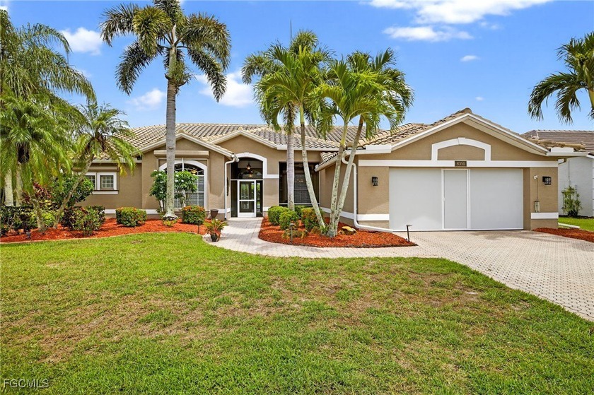 Step through the front doors, grab yourself a beverage, put your - Beach Home for sale in Fort Myers, Florida on Beachhouse.com