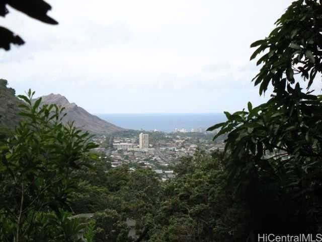 Rarely available 3.98-acre parcel on La'i road in Palolo - Beach Acreage for sale in Honolulu, Hawaii on Beachhouse.com