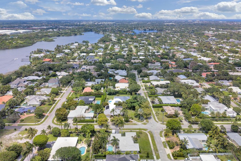Build Your Dream Home in Lake Ida Prime Corner Lot | Nearly 14 - Beach Home for sale in Delray Beach, Florida on Beachhouse.com