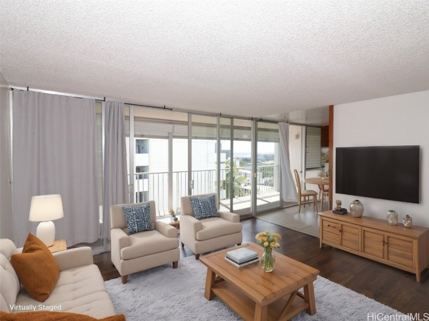 Don't miss out on this cozy town unit! Enjoy your view of the - Beach Condo for sale in Honolulu, Hawaii on Beachhouse.com