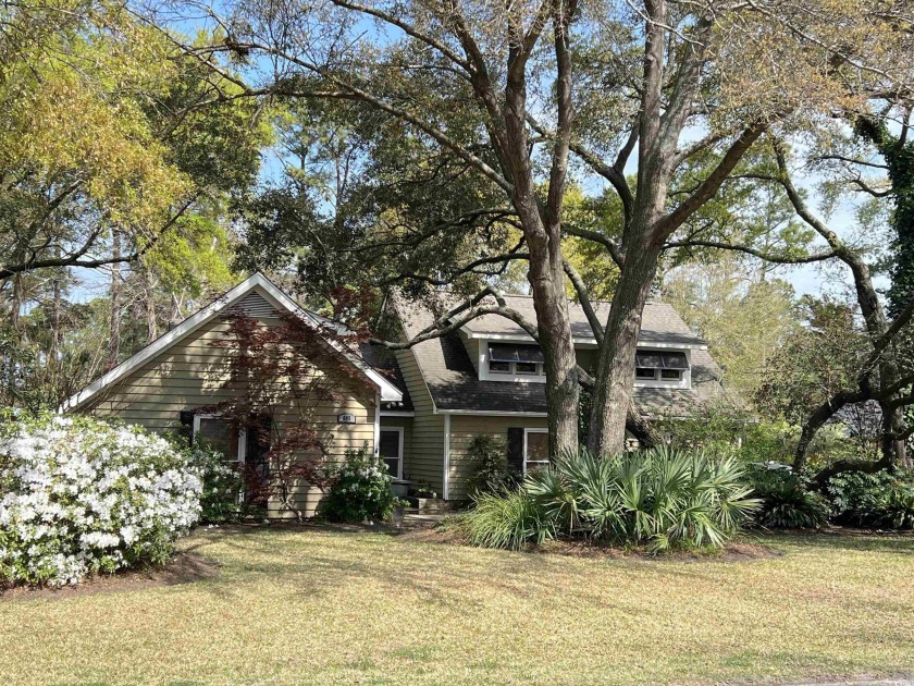 *Luxury Living on the Links* with an elegant 4-Bedroom Home in - Beach Home for sale in Pawleys Island, South Carolina on Beachhouse.com