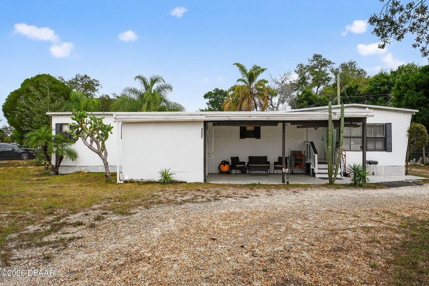 Charming Ormond Beach home on an oversized .24-acre corner lot! - Beach Home for sale in Ormond Beach, Florida on Beachhouse.com