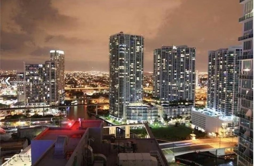 Beautiful unit 2 Bed/2 Bath located in the heart of Brickell - Beach Condo for sale in Miami, Florida on Beachhouse.com