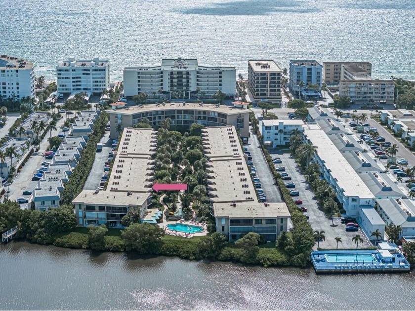 Spectacular, Fully Renovated & Immaculate Unit with Stunning - Beach Condo for sale in South Palm Beach, Florida on Beachhouse.com