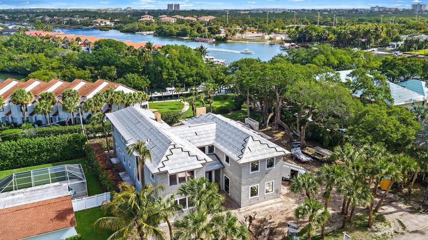 Welcome to 2267 Windsor. This stunning residence, currently - Beach Home for sale in Palm Beach Gardens, Florida on Beachhouse.com