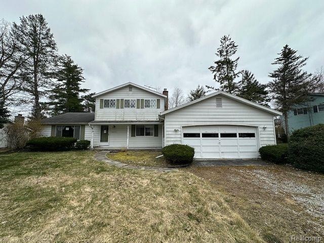 Great opportunity on this large bungalow just 15 minutes from - Beach Home for sale in Clyde, Michigan on Beachhouse.com