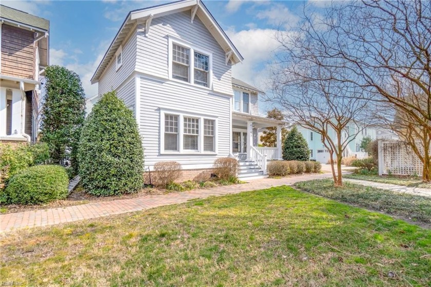 Get ready for summer in your new East Beach home! Perfect - Beach Home for sale in Norfolk, Virginia on Beachhouse.com