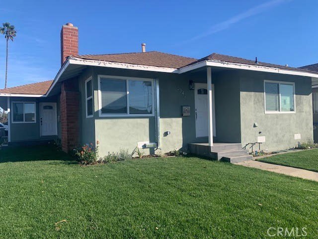 Beautifully remodeled corner lot duplex located in Oxnard!  This - Beach Townhome/Townhouse for sale in Oxnard, California on Beachhouse.com