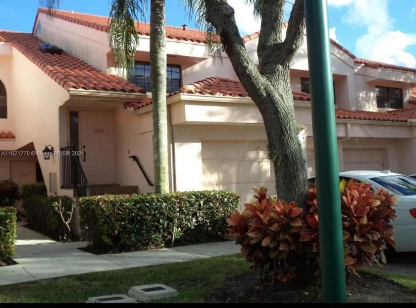 Reduced to Sell!!!!
Beautiful 3 bedrooms 2 bathrooms in - Beach Condo for sale in Boca Raton, Florida on Beachhouse.com