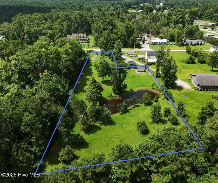 Calling all outdoor enthusiasts! This 1.948-acre ready to build - Beach Lot for sale in Beaufort, North Carolina on Beachhouse.com