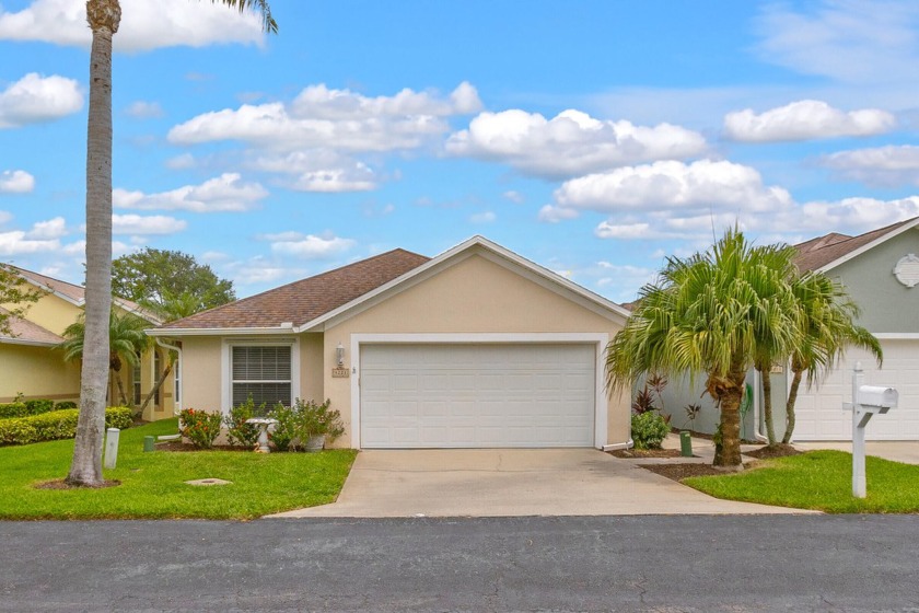 Florida living at its finest. Like new 3/2 2 car in the highly - Beach Home for sale in Merritt Island, Florida on Beachhouse.com