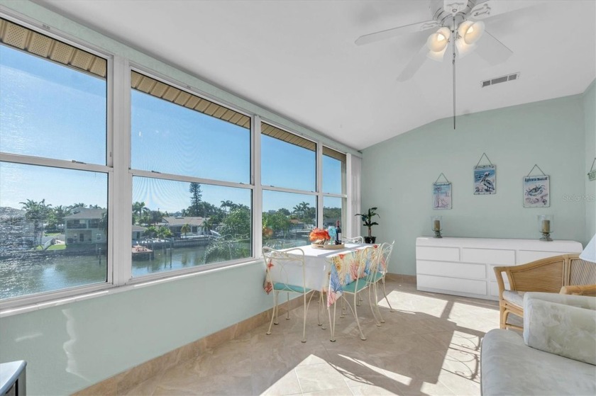 A CHARMING TURNKEY CONDO WITH A PRICELESS WATER VIEW. Welcome to - Beach Condo for sale in South Pasadena, Florida on Beachhouse.com