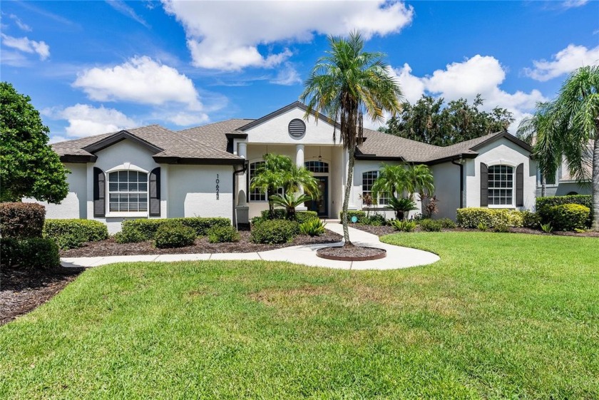 ***MOVE-IN READY | NO STORM DAMAGE | BRAND NEW IMPACT WINDOWS - Beach Home for sale in Bradenton, Florida on Beachhouse.com